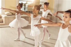 Young ballerinas